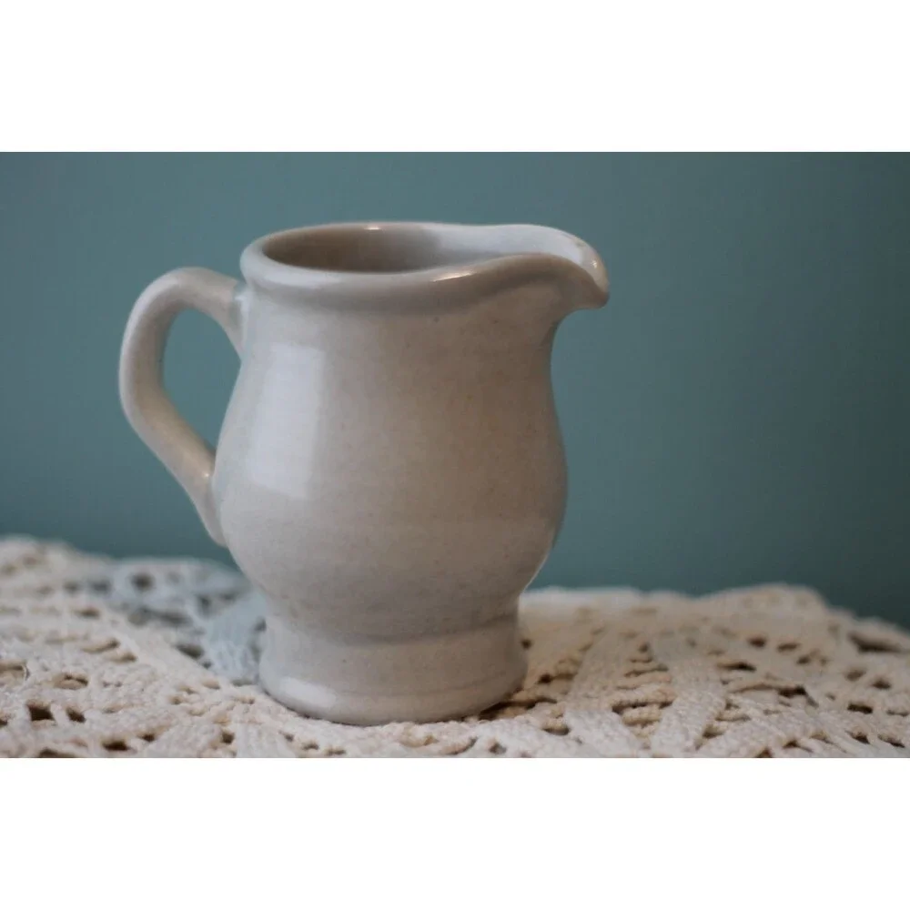 Pfaltzgraff Stoneware Small Pitcher Creamer Yorktowne Blue Ceramic Spout Handle